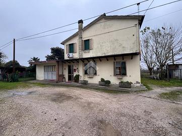 CASA INDIPENDENTE A SOLESINO