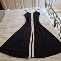 abito lungo con spacco 