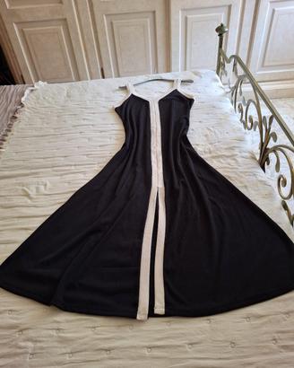 abito lungo con spacco 