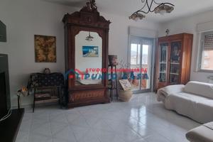 PRESSI VIA SALEMI - Appartamento 4°p c/a - 4 vani