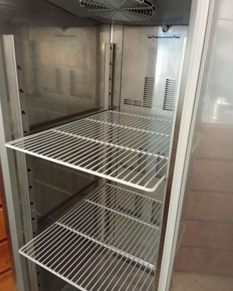 Congelatore verticale professionale
