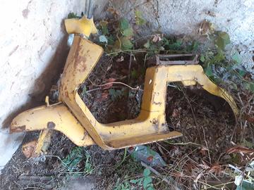 Brio scooter Ducati scocca telaio anni '60