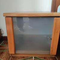 Comodini due con vetro capienti e moderni