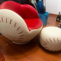 Poltrona girevole pouff a tema baseball no divano