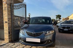 Lancia Ypsilon 1.0 Firefly gold 30/12/22