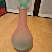 Bottiglia in vetro decorato