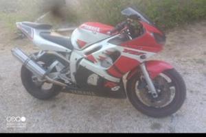 Yamaha YZF R6 - 1999