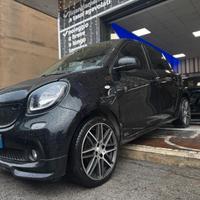 Smart ForFour 70 1.0 twinamic Allestimento Brabus