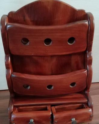 Portalettere in legno