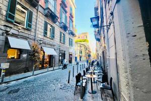 AUTORIMESSA A NAPOLI