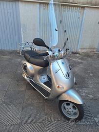 PIAGGIO VESPA ET4 150