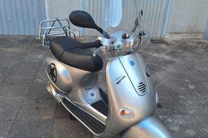 PIAGGIO VESPA ET4 150