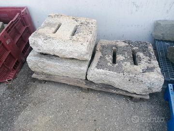 Antichi manufatti in pietra 
