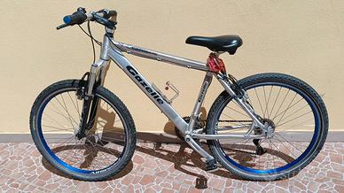 bicicletta usata pochissimo