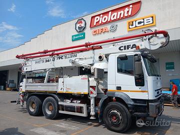Autocarro Iveco 380E38H/80 6x4 cv 380 EURO 3