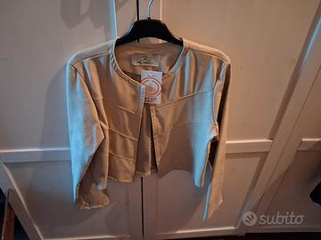 giacca in finta pelle beige,nuova