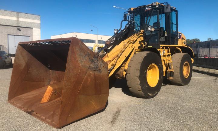 PALA GOMMATA CATERPILLAR 930H