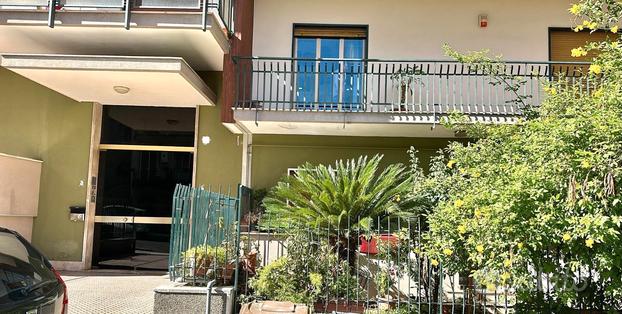 Immobiliare group srls.etnea gioeni4 vani giardino