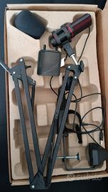 Microfono semi professionale con asta e otturatore