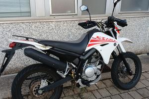 Yamaha xt125x 