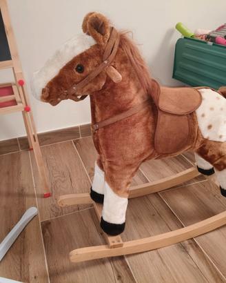 Cavallo dondolo