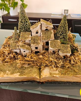Presepe Artigianale su libro con luci