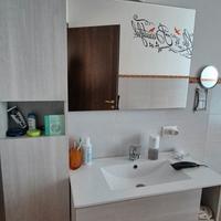 Mobile bagno moderno completo come nuovo!