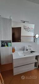 Mobile bagno moderno completo come nuovo!