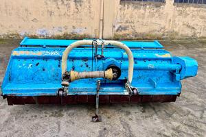 Trincia stocchi marca Nobili