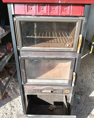 stufa a legna con forno