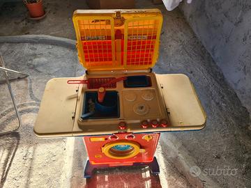 Cucina giocattolo