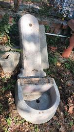 Fontana da giardino rustica