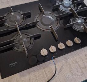 Piano cottura Ariston  Hotpoint  5 fuochi a gas