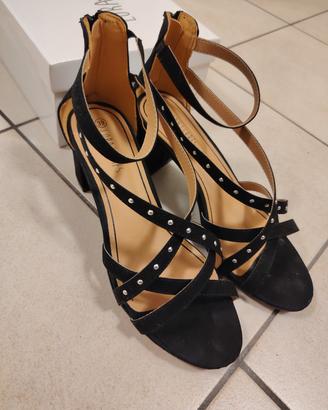 Sandali neri eleganti n. 39