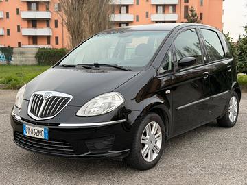 Lancia Musa Benzina-GPL ok neopatentati