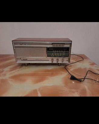 Radio vintage Raytron modelloYork Line