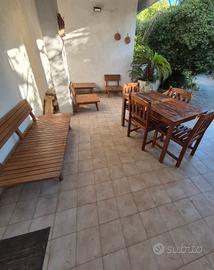 set completo divano tavolo e sedie  da giardino