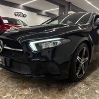 Mercedes-benz A 180 d 7g DCT Night Edition Sport 2