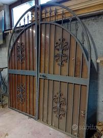 cancello in ferro lavorato 240x210