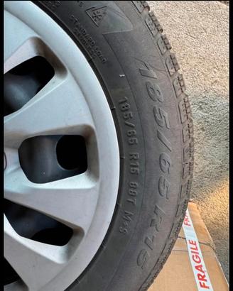 Gomme auto Pirelli invernali 