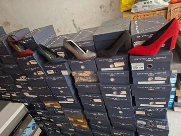 stock 220 scarpe 