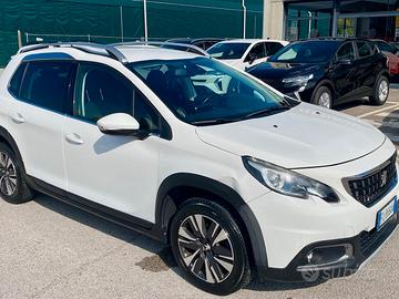 Peugeot 2008 1.2 PureTech 82 cv - 2017