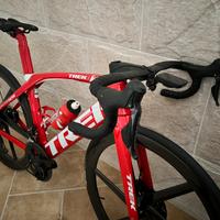 Trek madone sl6 telaio e manubrio