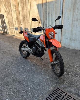 KTM 690 enduro - gomma mista