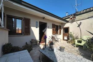 CASA INDIPENDENTE A CRESPIATICA