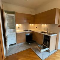 Cucina, tavolo e sedie Poliform