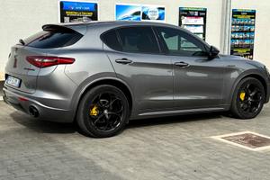 Alfa romeo stelvio veloce