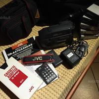 Videocamera JVC GR-AX70