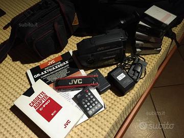 Videocamera JVC GR-AX70