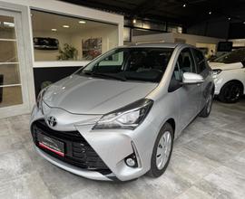 TOYOTA Yaris 1.5 5 porte Lounge